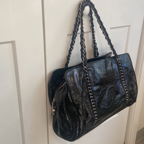 Chanel handbag - Picture 2 of 11